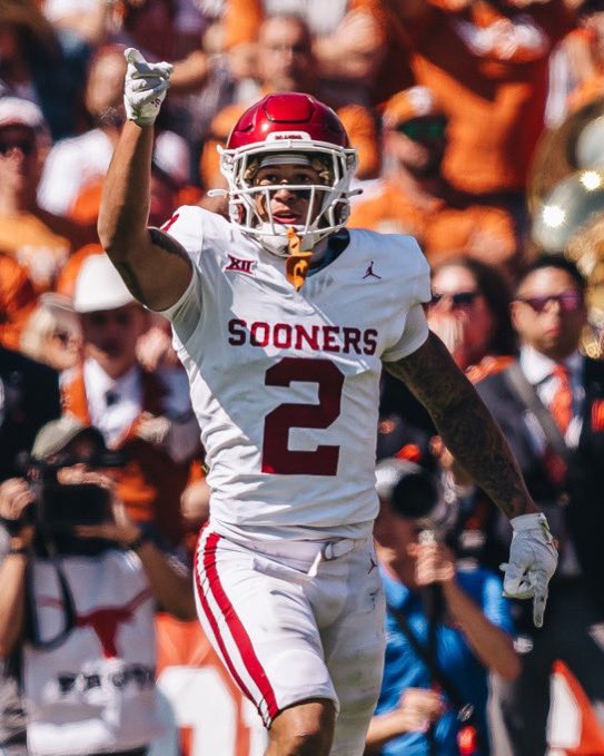 CoachBBowman's tweet image. Deuceee. My Guy. Yup it’s Billy Billy Billy! BIG 21 today! Proud of the man 2️⃣💯