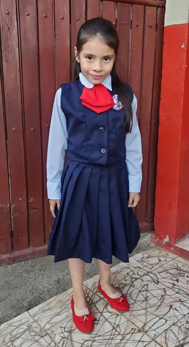 #AClasesEnBendiciónyVictorias 
#LeonRevolucion
#Nicaragua
A clases , los niños, el futuro de Nicaragua