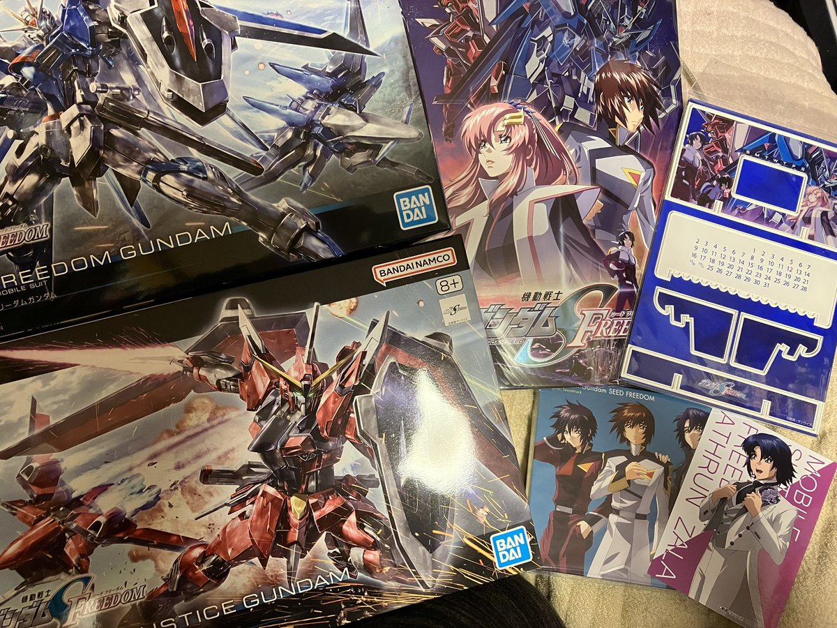 fs3692tk1986's tweet photo. 久々の投稿。
今日ガンダムSEED FREEDOM見てきました。最後はスパロボ大戦見たいな演出でしたが懐かしの機体や思わぬキャラが出たり、それぞれに葛藤や決意があってかなり楽しめました。個人的には最後のシンの心理戦であのキャラ出たのだからキラの心理戦でもあの方が出て欲しかったなと思ったり。 https://t.co/jtL3n7Jfaw
