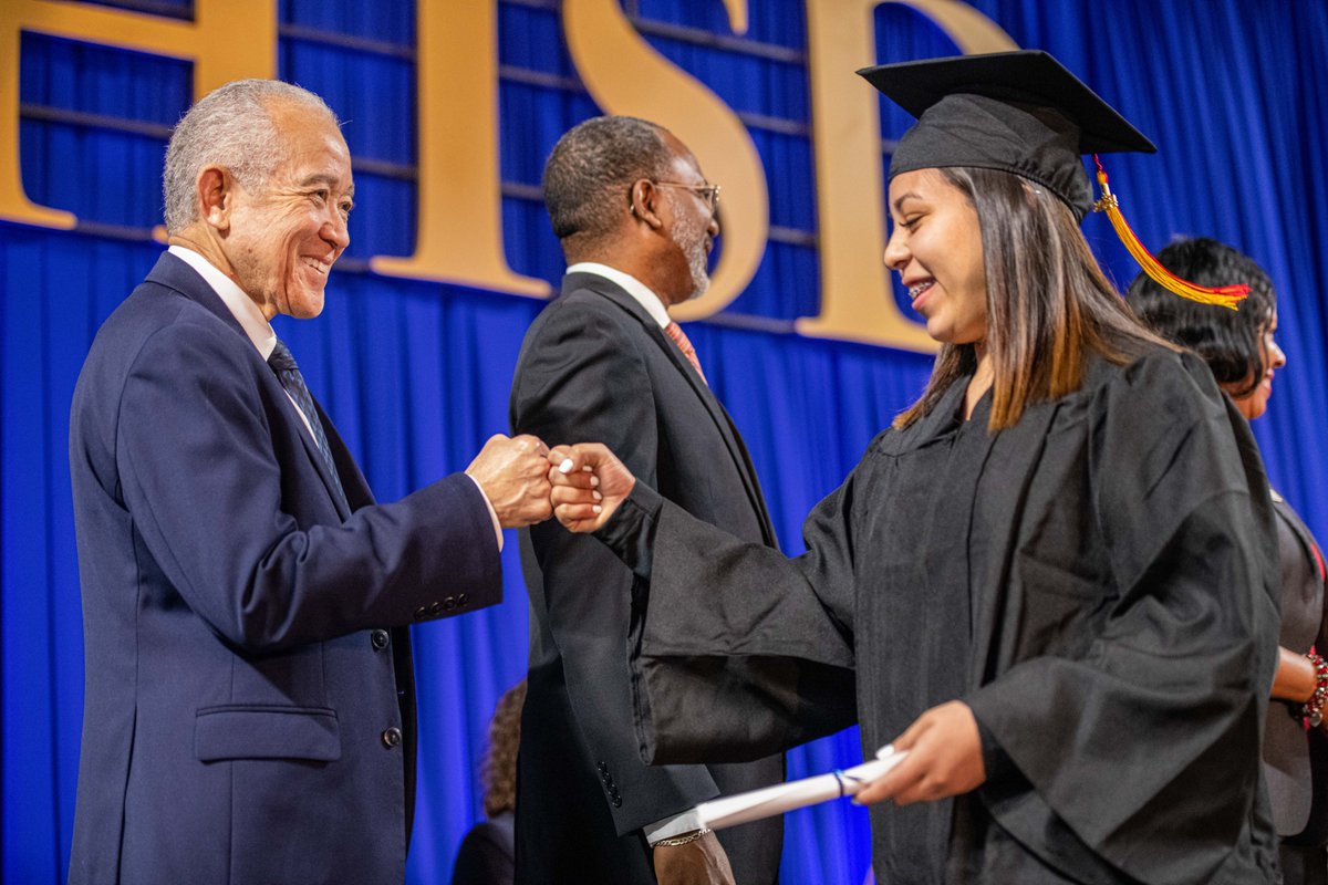 It was an honor to take part in HISD's commencement ceremony on Saturday for students who finished high school in the fall. With their families and friends, #TeamHISD celebrated graduates' accomplishments and affirmed our belief in their tremendous potential. We are proud of you.