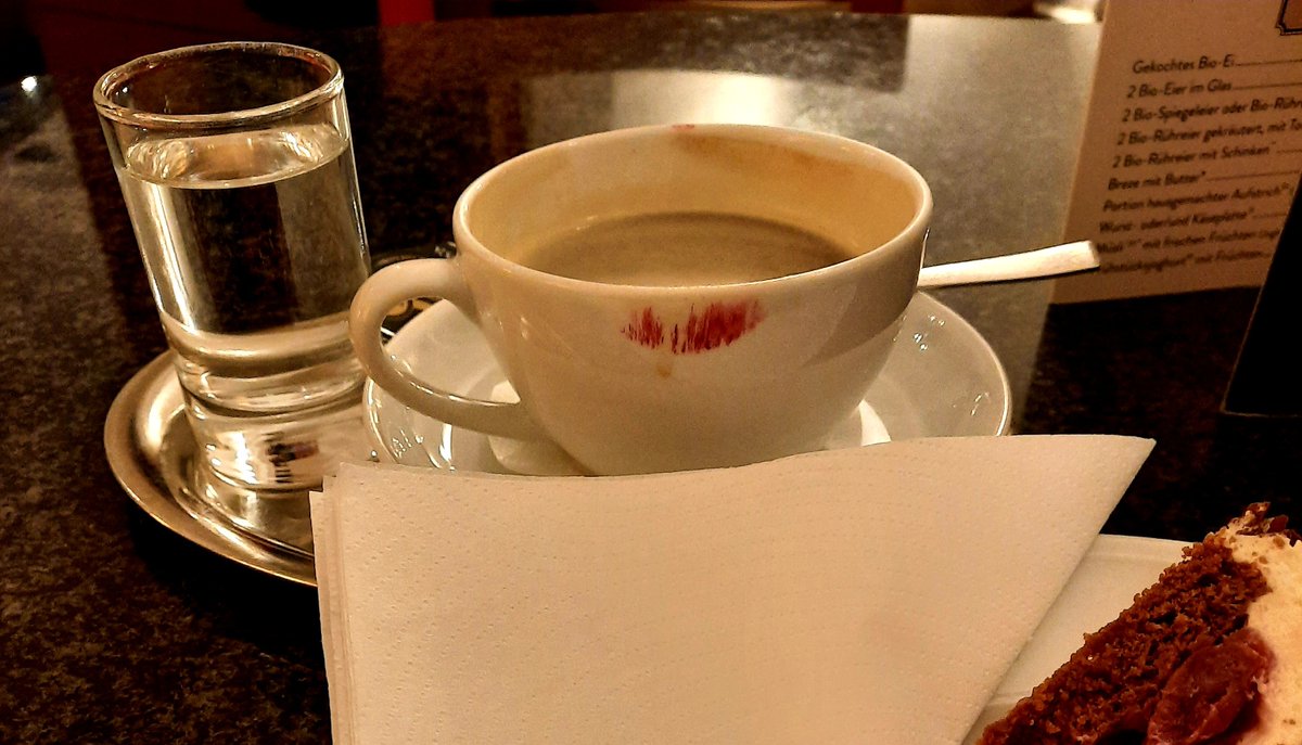 kallipaidia's tweet photo. Cafe Greindl will offenkundig nicht. Ist ja nicht das einzige Cafe in Passau. #KeinSellnerIstIllegal #ItsOkayToBeRight https://t.co/la3qLGqCDE