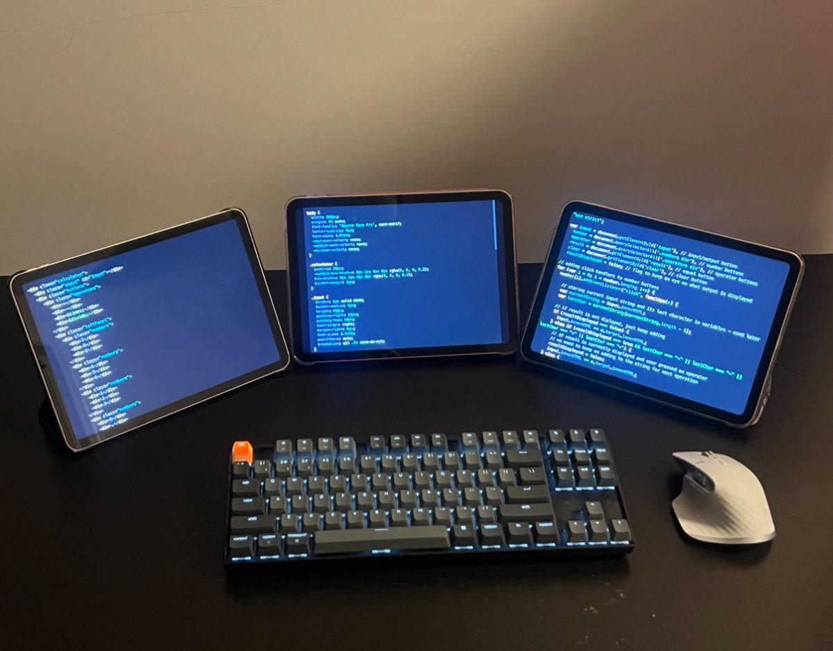 Triple monitor set-up!
One for each: HTML, CSS, &amp; JS 👌