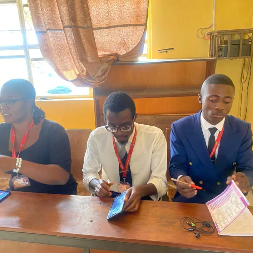 EUnilorin's tweet photo. Behind the scenes of brilliance🥰
Photo speaks: Equity Chambers' Intellectual forum unveiled.💃🏽
Who do you see? Tag them below👇🏼
#equitarians #executives #EquityIntellect #equitychambers #EquityChambers #reviews #intellectual https://t.co/7SQSyzz7c1