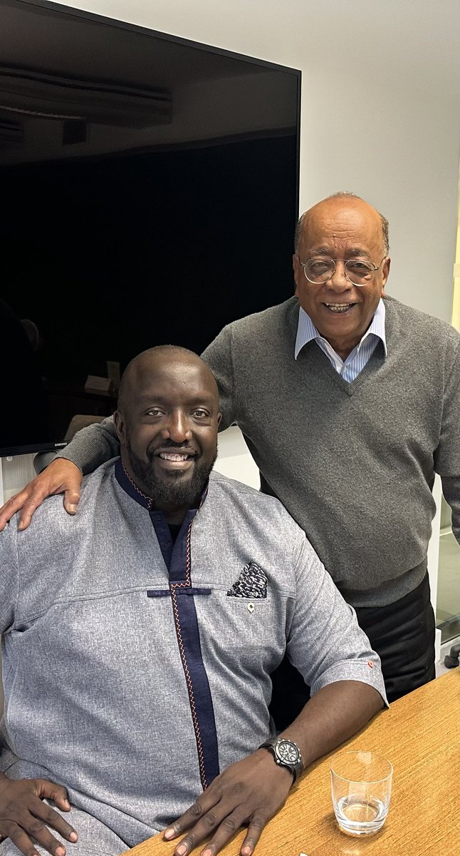 I swung by ⁦@Mo_IbrahimFdn⁩ offices in Central London for a wide ranging chat with the man himself. 

It’ll be on #AfricaDaily in the coming days. 

He insisted that I sit down for this shot.