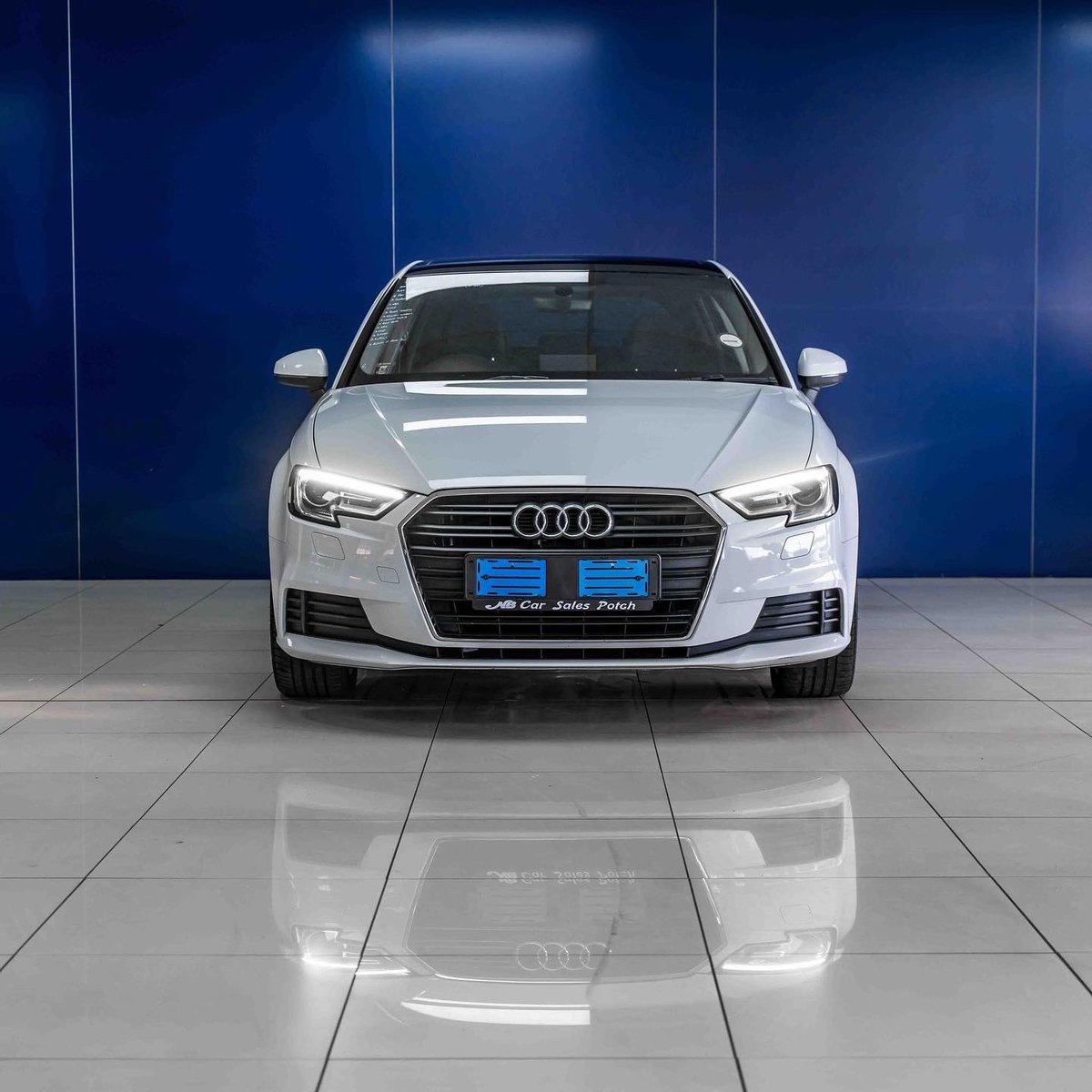 SAutosolutions's tweet photo. Step into the future of driving with the 2020 Audi A3 Sportback 1.0 TFSi Stronic.

Please use link in bio for more details. ☎️

#audia3 #audi #audi30tfsi #audia3sportback #audisport #newcar #cars #carsforsale https://t.co/oLM0pNgoKy