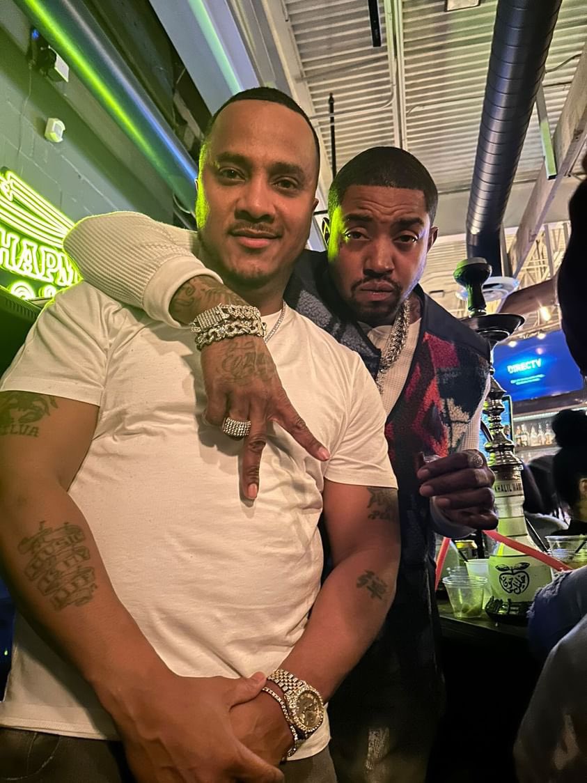 DJQUICKSILVA's tweet photo. Salute my guy @reallilscrappy rocking with me last night in Houston @chapmanandkirby 🔥🔥

#ThePartyKingpin #QuickSilva #QuickSilvaShow 
#IdontDJiPerform 
#InRealLife
#WhoIsQuickSilva #Houston #Texas https://t.co/PhFjiIC09J