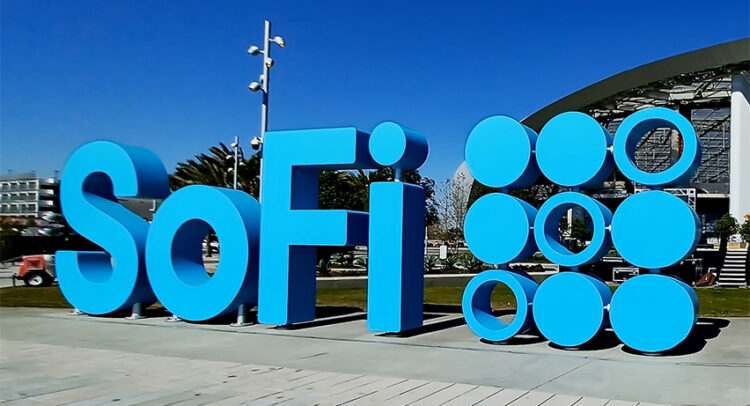 Ablizon's tweet photo. 📊🚀 SoFi Technologies Inc. impresiona con un increíble aumento del 34% en las ganancias del último trimestre de 2023. 💰✨
#SoFiTech #GananciasTrimestrales https://t.co/K6Mx49c5jF