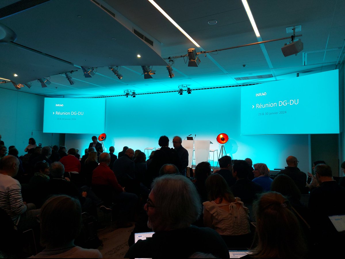 FARE_Reims's tweet photo. Participation à la réunion entre la Direction Générale et les DU INRAE autour des orientations 2030, importance notamment des PEPR #FairCarboN et #BBEST dans lesquels notre laboratoire est impliqué. https://t.co/GlBSEydavI