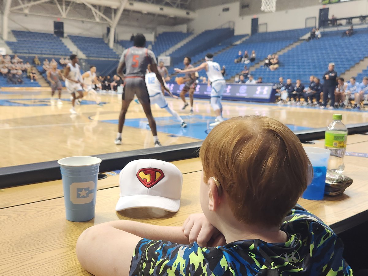 MUSCkids's tweet photo. Our friends at @CitadelHoops recently offered 5 of our patients the opportunity to decorate sneakers for last week's @CoachesvsCancer game. Joe was able to attend the game &amp; make some special memories with the team. Thanks to Citadel Basketball for this unforgettable experience. https://t.co/dbsdC2mn7J