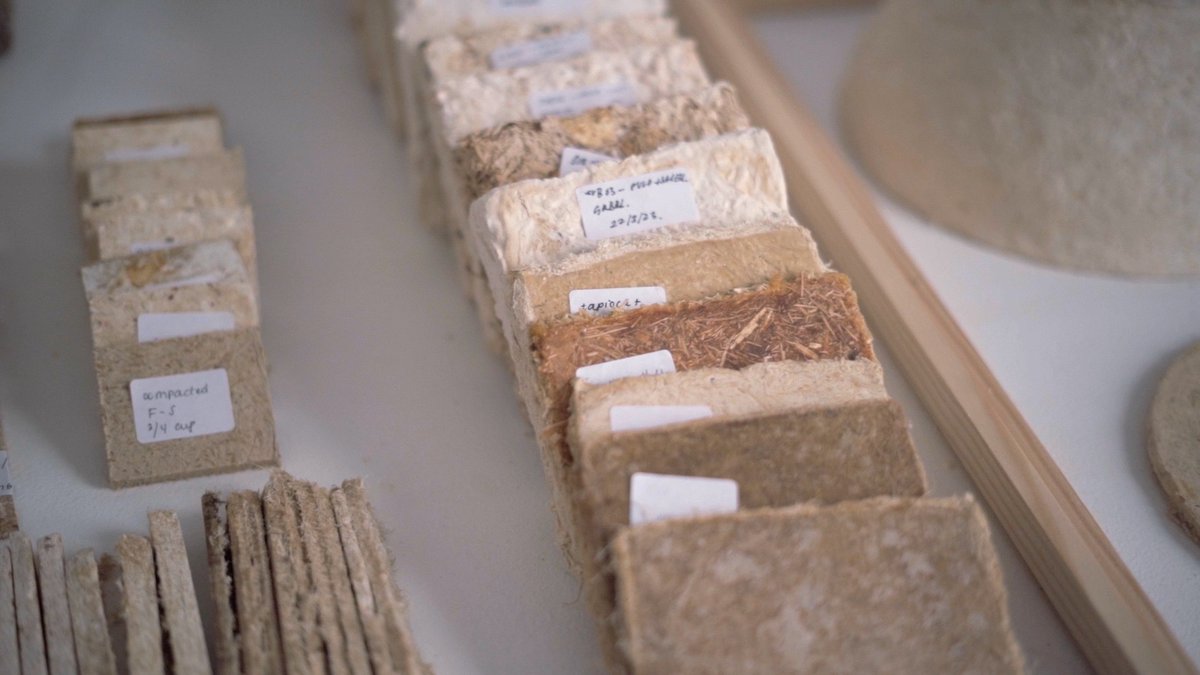 fablabbcn's tweet photo. ♻️ In our latest blogpost, we invite you to get to know the Barcelona-based designer, maker and artist of craft  Julia Steketee.
🤩 From #MDEF student to Fab Lab resident: Discover how Julia’s explorative journey into waste-based materials unfolds 👉 https://t.co/RK6gpwQJAX https://t.co/NKo1HzGDUo