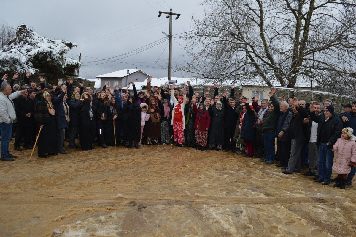 Demokratcmo's tweet photo. Kirazlıyayla'da maden zenginleştirme ve atık barajına yönelik planlanan projenin ‘ÇED olumlu‘ kararı iptal edildi ve tarım dışı kullanım izinlerine karşı ZMO tarafından açılan dava kazanıldı.

Kirazlıyayla halkının yanındayız🌾 @YYecep https://t.co/QPLR3Gn8EN