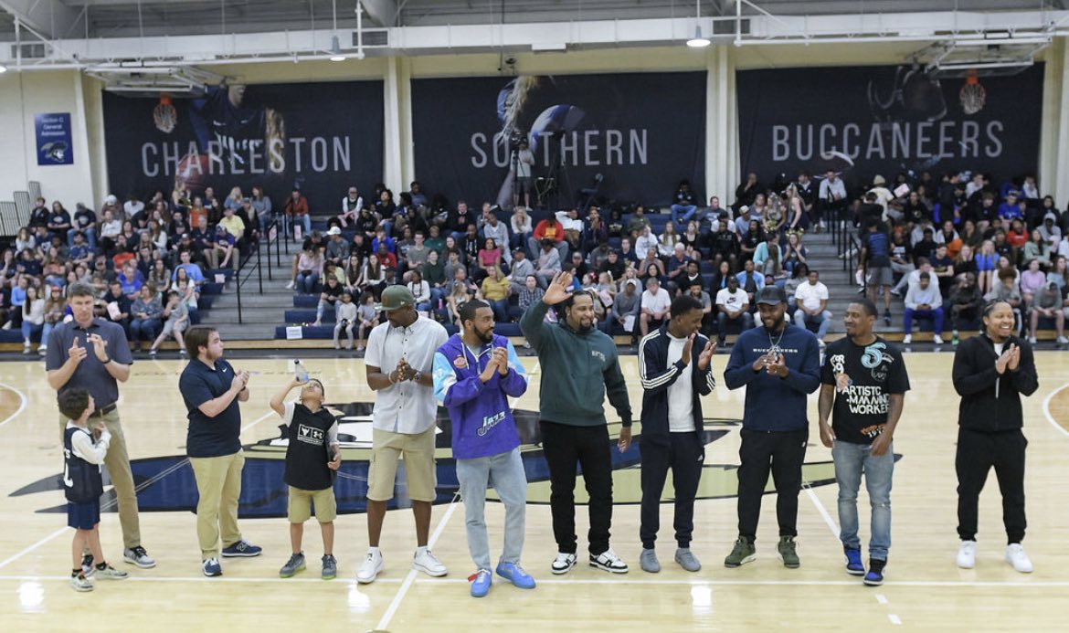 CoachNims's tweet photo. It was great having some of the guys that helped build this program in the building for Alumni Day. You guys mean more to this program than you know. Appreciate each and every one of y’all that could or couldn’t make it. We’re gonna keep working to make you guys proud! #EDIG7 https://t.co/DloxRCspYJ