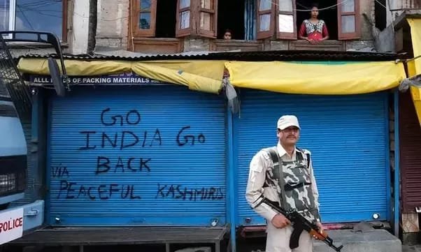 March 2017, UN High Commissioner reiterated his demand to visit Kashmir which was refused by India. Intl Committee of Red Cross & various other human rights activists & journalists have been repeatedly denied visas for visiting Kashmir by. #AzadiEKashmirWithJKUM