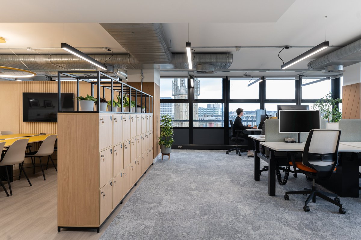 _BoxTwenty's tweet image. Cheers to new beginnings! Say hello to our new modern, energy-efficient office on 6th floor at Beacon Tower, Bristol, fit for our growing business.

Thanks to @Paramount_Int, Studio Fika and @Savills for  smooth transition and securing a great deal!

#NewBeginnings #GrowthMindset