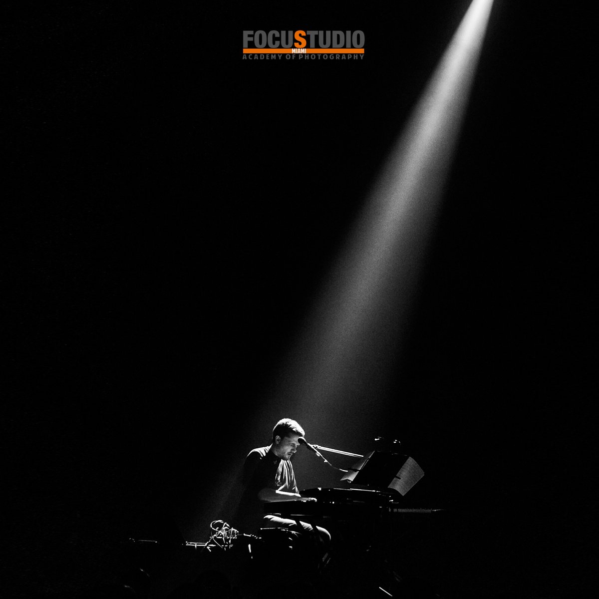 Focustudiomiami's tweet image. Aprende de la mano del profesor Maxi cómo desarrollar técnicas de edición en blanco y negro. 
focustudionline.com/cursos-libres-… 

#photoshop #digitalediting #edicionenlightroom #edicionenblancoynegro #fotografiaenblancoynegro #blancoynegro #blackandwhitephotography