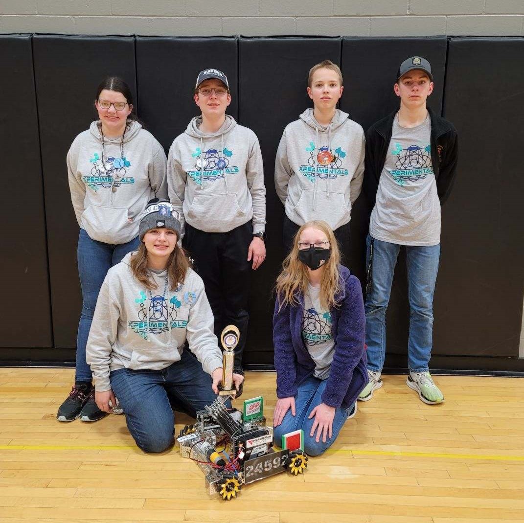 Geers_XMath's tweet photo. Xavier's Rookie Robotics team, the Xperimentals, is moving on to the State Competition on March 1st and 2nd! They are one of just a few rookie teams advancing in a field of 72 teams meeting in Coralville. Go Saints! #WeAreXavier #BeXceptional https://t.co/jFXvsgZ5Rl