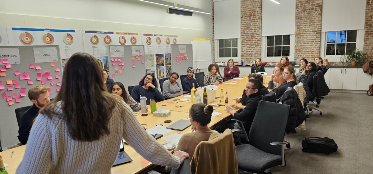 AIAdcEAC's tweet image. January meeting: the group engaged in goal-setting exercises. We were joined by Heidi Sohng, Youth Programs Manager at the @WashArchFound, who introduced the Arch in the Schools program. Members expressed interest in volunteering, more information get in touch hsohng@aiadc.com