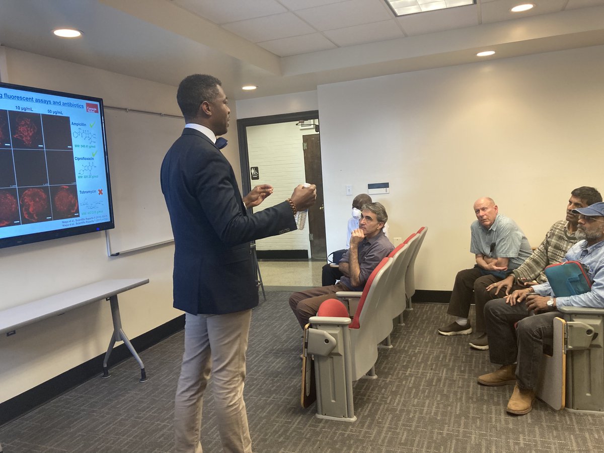 gakaur's tweet photo. Prof. Tagbo Niepa from @CarnegieMellon  delivered an engaging and fabulous talk at the Department of Chemistry, @HowardU. He discussed the diverse applications ranging from healthcare to environmental science to the food industry. Thank you for your visit!  #howarduni #hbcu #Chem https://t.co/VQtPMUiPq5