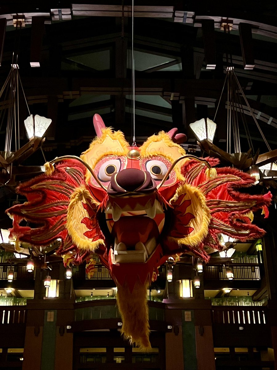 DisneySisters's tweet photo. The dragon in the lobby of Disneys Grand Californian Hotel is SO EPIC! 🐲 Reminds us of #Mushu from #Mulan 🐉 An incredible addition to the @DisneyParks #LunarNewYear Celebration @disneyland that runs until Feb 18. #Disney #DisneyParks #Disneyland  #yearofthedragon https://t.co/fbiunJyUKn