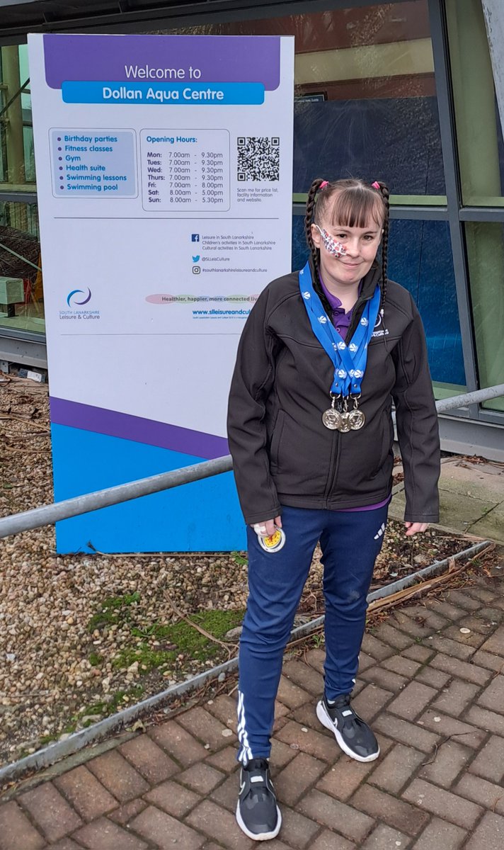 Congratulations to Diane winning 3 silver medals at the Scottish National Disability Badminton Championships in Dalkeith. Diane won the medals competing in the ladies singles, doubles and mixed doubles categories, well done Diane.🥈🏸🥈🏸🥈