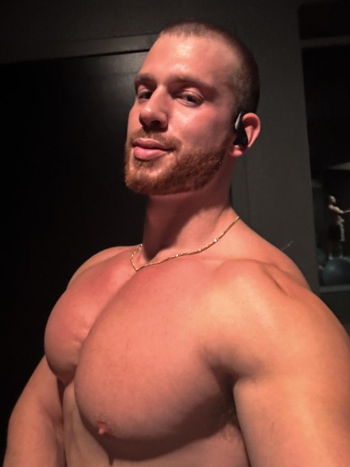 Watch ColtFitness's leaked NSFW photo on TwXstars