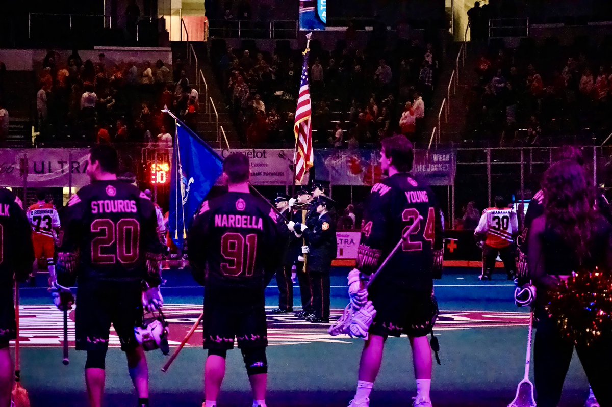 AlbFireWolves's tweet photo. This weekend, it means more 🇺🇸

All military members and first responders can receive discounted tickets at the link below or by showing ID at the @TheMVPArena box office.

SALUTE TO SERVICE ➡️ https://t.co/g5jY1SaVSy https://t.co/NvqbC059bJ