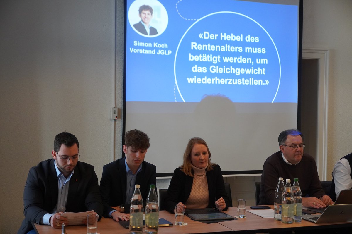 Simon Koch tweet media