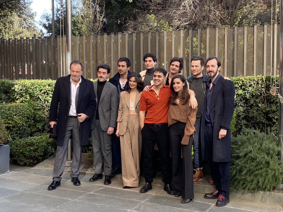 🇮🇹 Il suo nome è sinonimo di passione, orgoglio, coraggio. A Goffredo Mameli, poeta e patriota, figura centrale del primo Risorgimento, è dedicato il romanzo di Giulio Leoni, ispirato alla serie evento di Rai 1, in onda il 12 e il 13 febbraio. “Mameli.