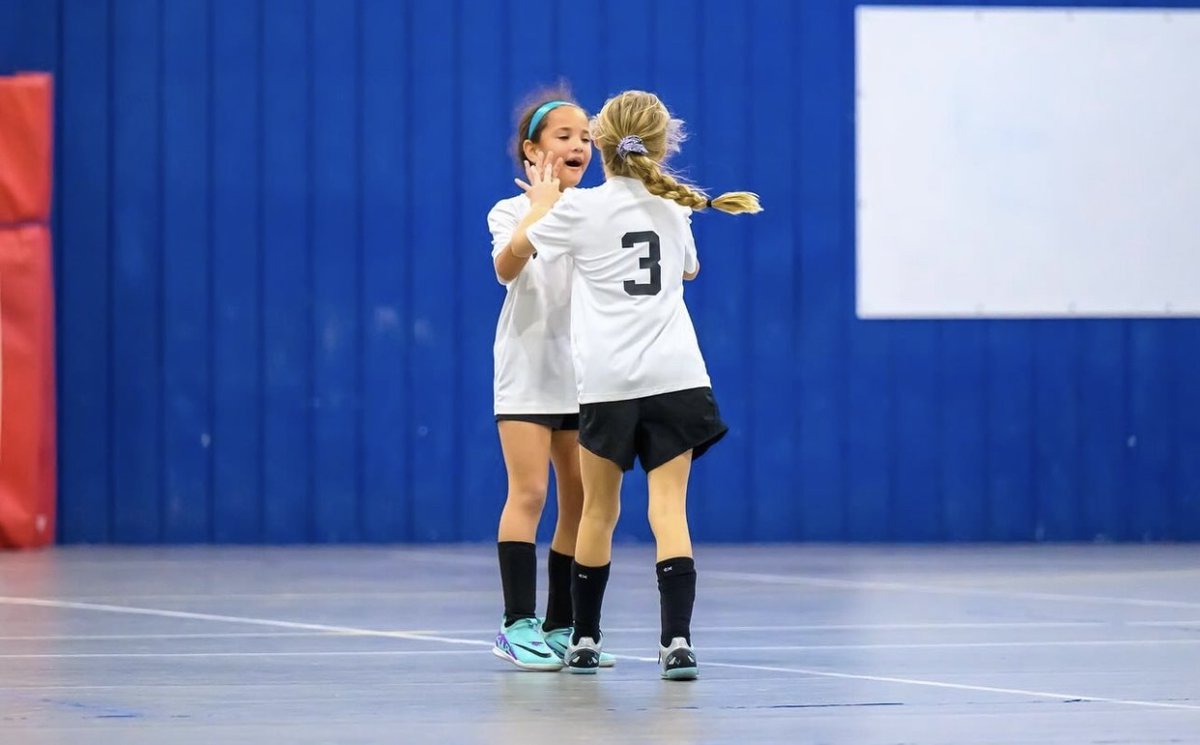 usyouthfutsal's tweet photo. Dribbling into the USYF Nationals like...

📸 @mac_n_pix

#usyf #usyouthfutsal #usyfnationals #usyfregionalchampionships https://t.co/Nz4BFtaAFH