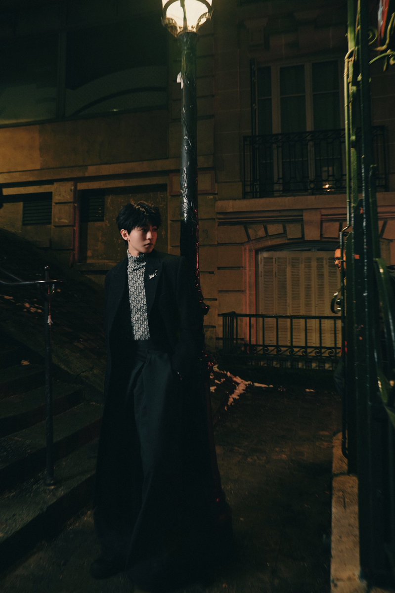 For_KarryTH's tweet photo. 240119 #WangJunkai Studio Weibo Update

// WANGJUNKAI x DIOR
4/4

#WangJunkai #หวังจวิ้นข่าย #王俊凯 https://t.co/C66pT9c4qy