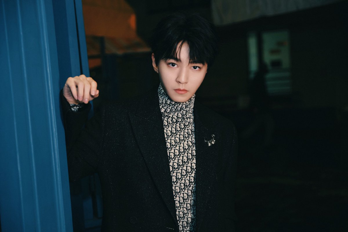 For_KarryTH's tweet photo. 240119 #WangJunkai Studio Weibo Update

// WANGJUNKAI x DIOR
1/4

#WangJunkai #หวังจวิ้นข่าย #王俊凯 https://t.co/5ci8U0GW86