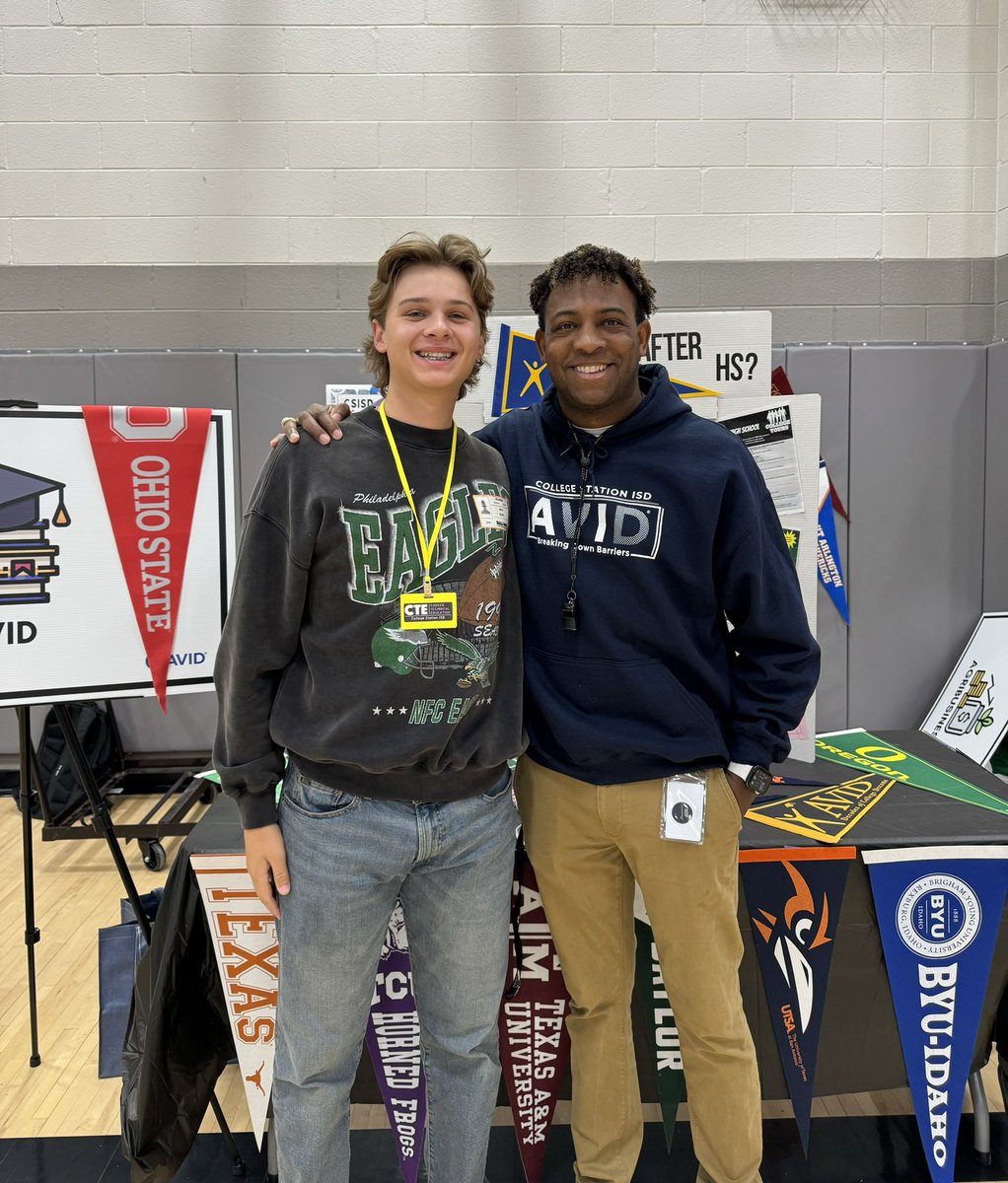 CoachReese12's tweet photo. Holding down the @AVID4College fort at the @CSISD CTE Road Show with my guy Seth! #WTD https://t.co/RjZ4SZu3z7