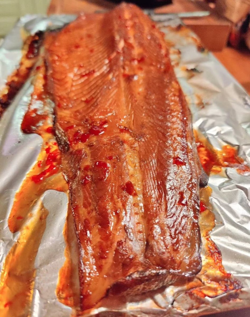 HekkeHeiskanen's tweet image. Vaalipäivän leipä Ndujaporofoccacia savustetun lohen kaveriksi👌♥️👌
#foccaciabread #nduja #poro #foccacia #oliiviöljy #oliivi
#presidentinvaalit2024