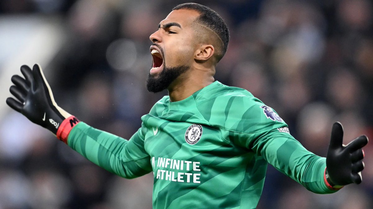 CfcSam30's tweet image. Who should be Chelsea's first choice goalkeeper?
Repost for Petrovic              Like for Sanchez