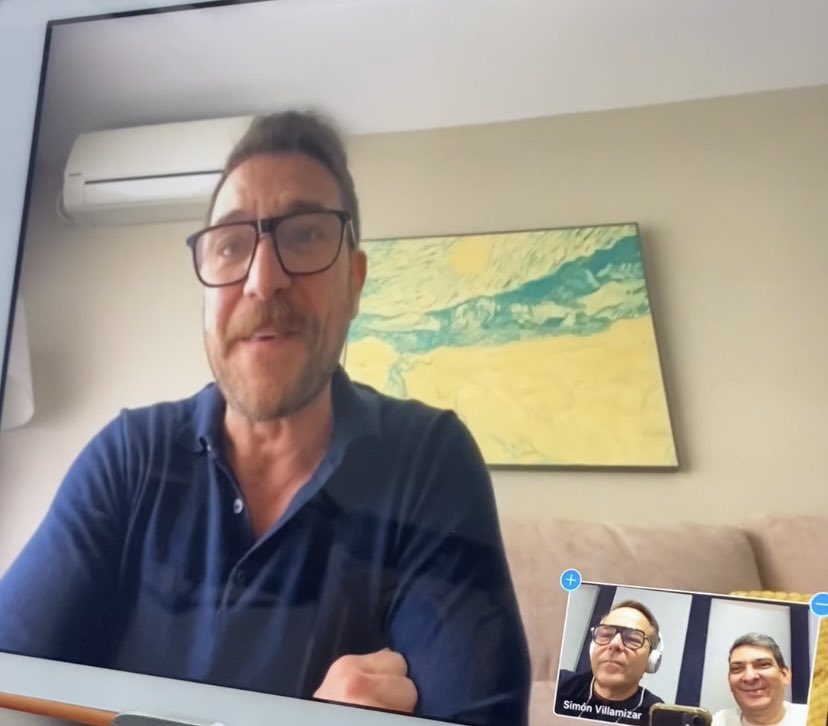 SimonBestia's tweet photo. Raúl Tejón, actor de "Machos alfa": "Mas de uno me ha dicho: 'Por tu culpa hemos tenido que abrir la pareja, porque mi mujer me lo ha pedido". Enhorabuena que ahora tengas a una mujer que te diga qué es lo que le apetece y cómo le apetece. Eso hay que celebrarlo" #KYSFM https://t.co/KEyKonIqpF