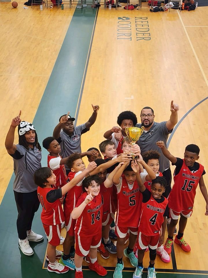 Congratulations to the boys 6th grade basketball team who won the championship over the weekend!