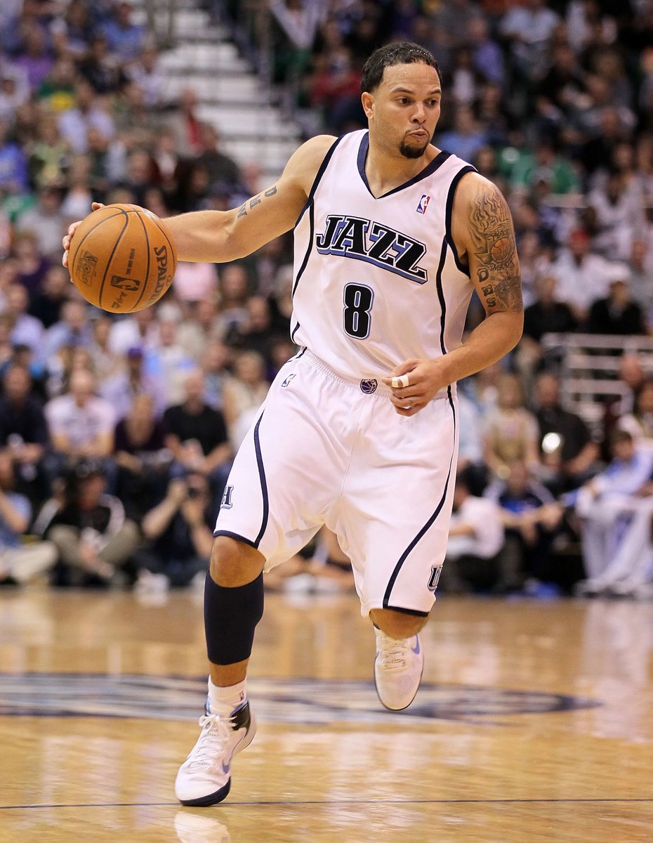 carlillum's tweet photo. @PowellAnalytics Deron Williams was legit on the Jazz but never was quite the same with the Nets. His crossover was 🔥 https://t.co/eshUAjYlQS