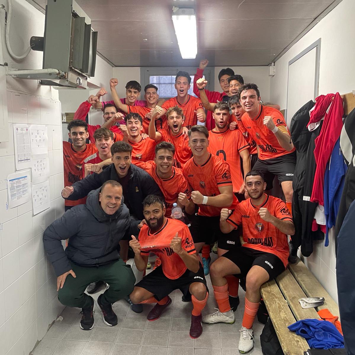 UERubi's tweet photo. 🥳 𝗩𝗜𝗖𝗧𝗢̀𝗥𝗜𝗔 del @UERubi “B” de la #2cat4, QUE GRANS ELS NANUS‼️

2️⃣-3️⃣ al Municipal de Puig-Reig 🆚 #CEPuigreig! ✅

⚽ Amb gols de JOSE MIGUEL FABREGA (x2) i VICTOR LAMELA! https://t.co/1uinET7Bvg