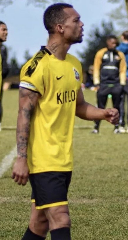 Good Trial Day At Goalacticos Fc Yesterday! Some Amazing Talent and Managrt <a href="/JamesHeavenGFC/">James Heaven</a> Took On 3 New Players.

Pic 1 : Osama Mohammed 
Pic 2 : Lee Nesbitt

Also Jabriel Ibraheem…

Welcome Back Dread And Welcome Osama &amp; Jabz.

3 More Addition Still To Give A Look At!!

#GFC