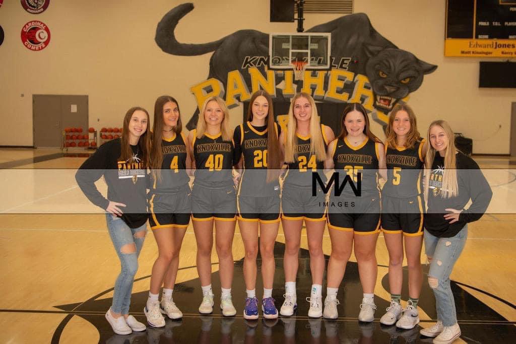 Gameday! It’s a special one as we recognize our amazing group of senior players and managers! JV at 5, Varsity at 6.