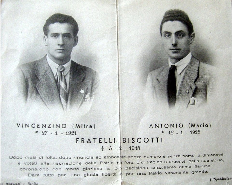 ANPIRomaPosti's tweet photo. #VincenzoBiscotti, ex parà della #Folgore, dopo l'#Armistizio aderì alle formazioni #Matteotti dove fu nominato comandante di brg. mentre il fratello #Antonio, vice comandante di distaccamento.
Il #3febbraio 1945, presso #Pollone (#Biella), caddero entrambi contro i fascisti. https://t.co/VPfmMIUfcK