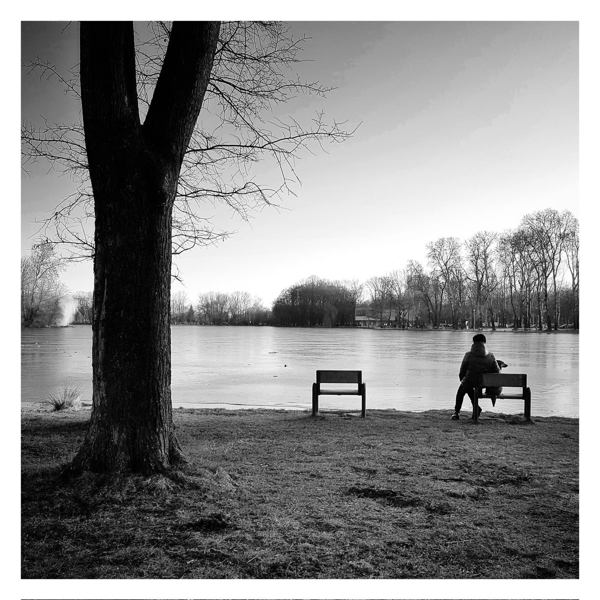 #zalewnowohucki #NowaHuta #photography #bnwphotography #bnw #mobilephoto #foto #blackandwhitephotography #streetphotography