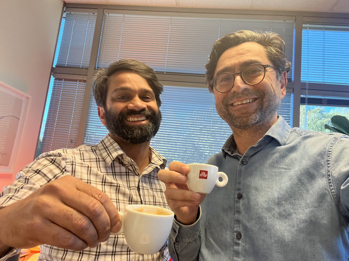 Having coffee with newest Jr faculty in San Diego! @SanjeevRanade was a graduate student in my lab and is now faculty at neighboring @sbpdiscovery. He is studying cardiac development.