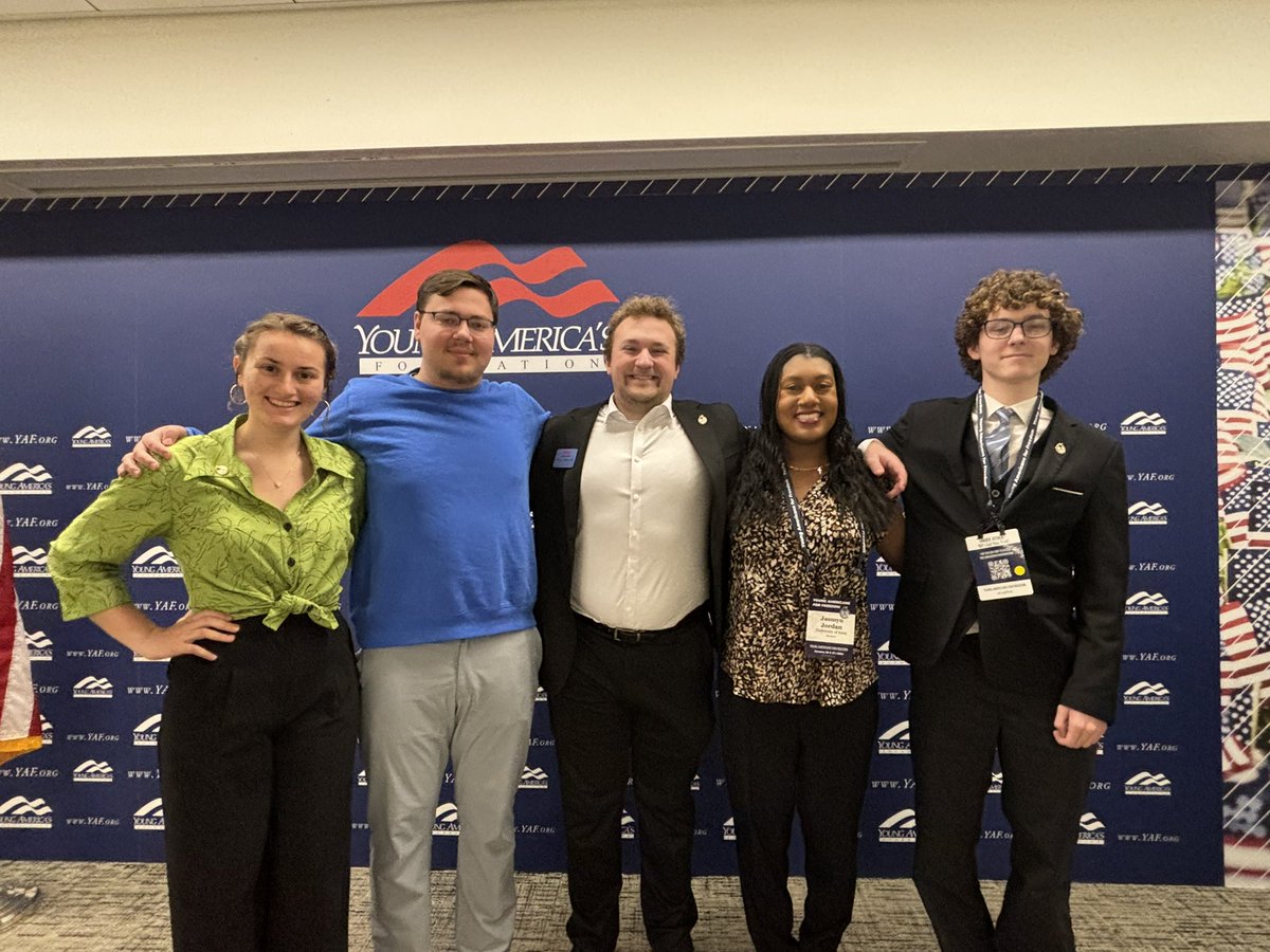 Thrilled by the wealth of knowledge our exec board gained at the Activism Seminar. Engaging with @yaf_ @_YAFreedom staff and conservative leaders like @JasonMattera and Vince Everett Ellison has armed our chapter with tools to empower fellow students as conservative activists.