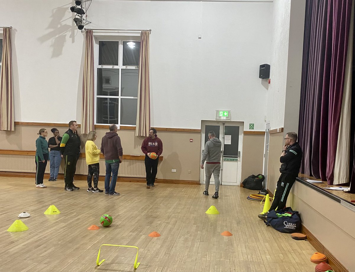 Great to have 30+ Coaches attending tonight’s Fundamental Movement Workshop. Well done to Coach Developer Jonny Garrity for imparting his know how and learnings from working with our youngest people. Thanks @BelnaleckGAC for kindly hosting.