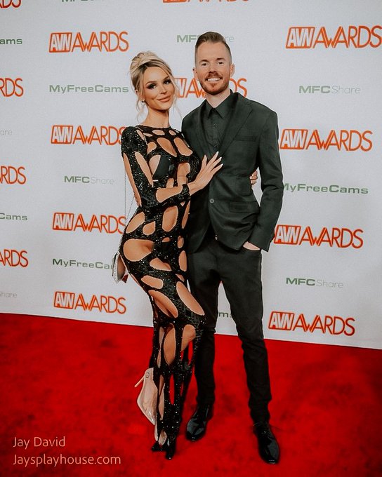 Watch EMMA HIX👑's leaked NSFW photo on TwXstars