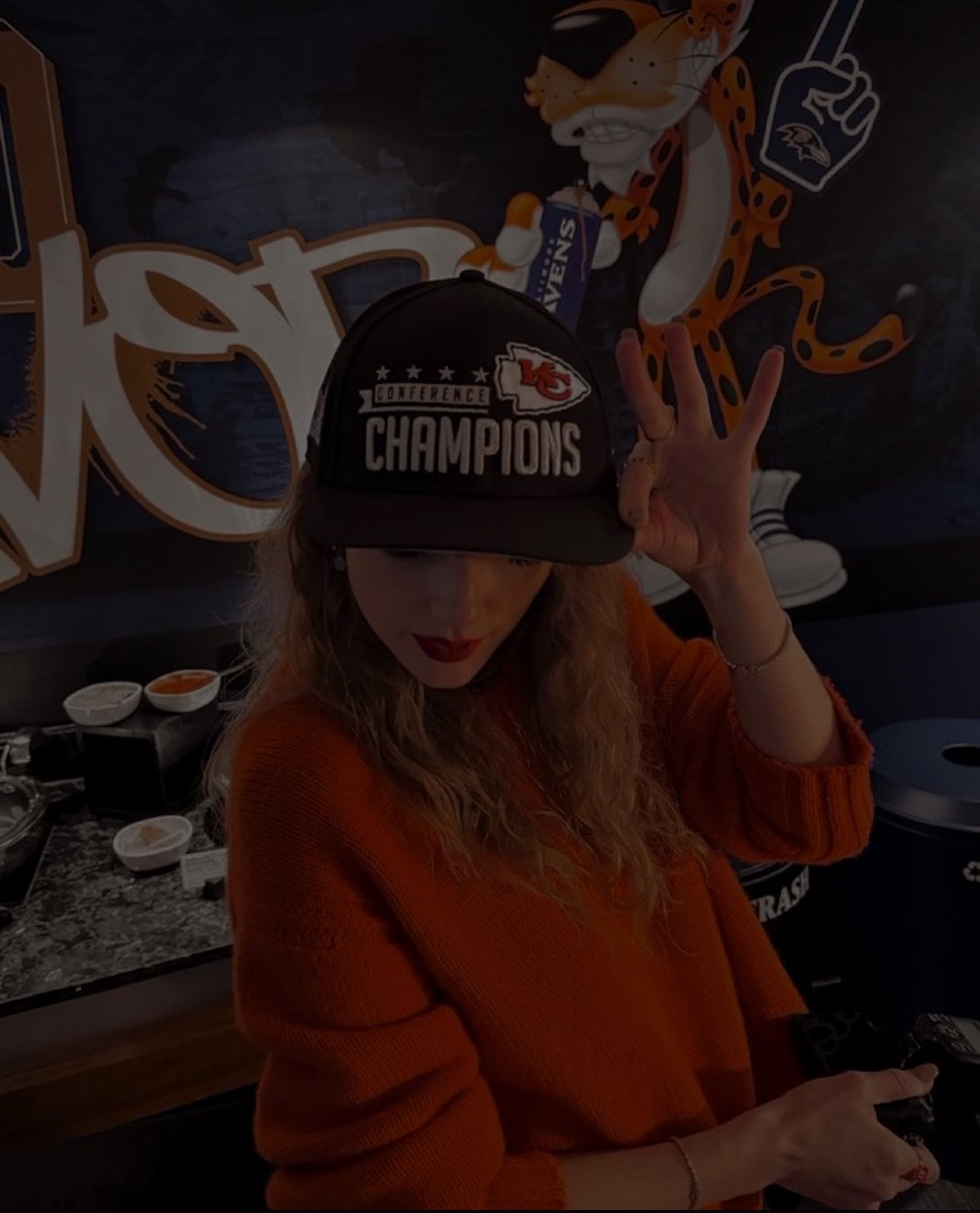 msmericana's tweet photo. Chiefs Kingdom we’re going to Vegas!! #SuperBowlLVIII 🏈🫶🏻 https://t.co/tR3Z1LUY3Q