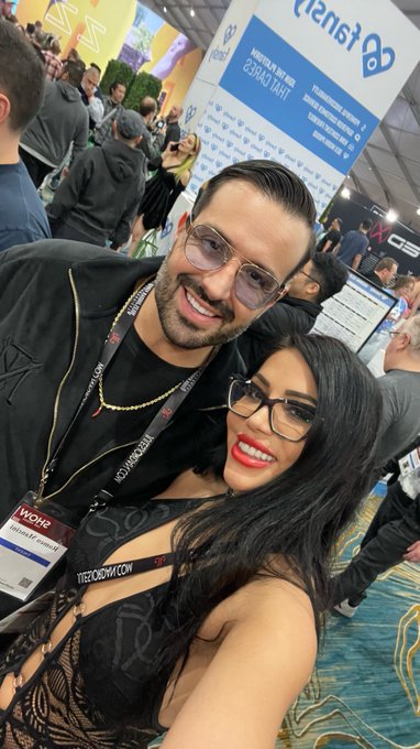 😍😍😍  @KeiranLee #RomiRain @elopodcast_ @BrianaMoon_ @RomeoManciniXXX  @AEexpo @AVNMediaNetwork https://t<a class="tags" href="/tag/keiranlee">@keiranlee</a><a href="/tag/romirain"class="tags">#RomiRain</a><a class="tags" href="/tag/elopodcast_">@elopodcast_</a><a class="tags" href="/tag/brianamoon_">@brianamoon_</a>