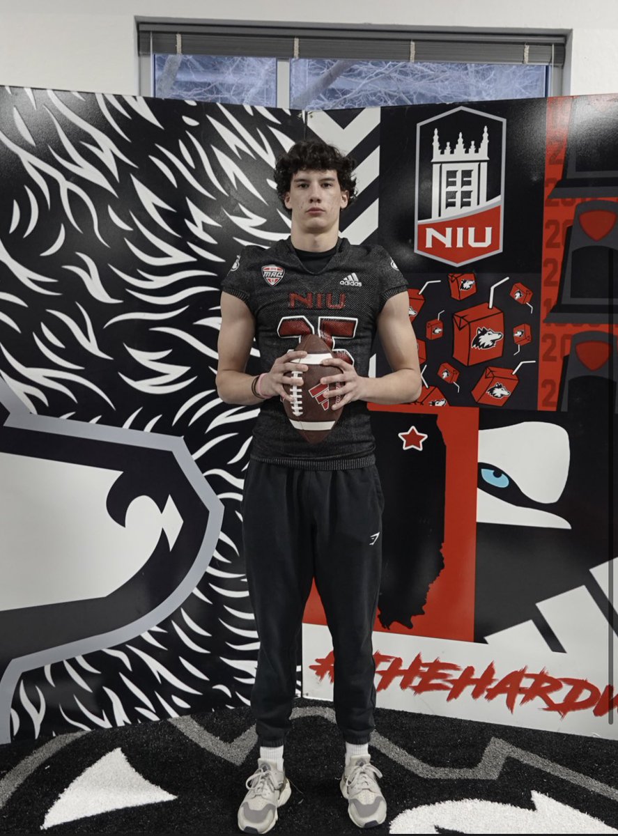 Here’s another photo taken @NIU_Football super thankful for there help and guidance.