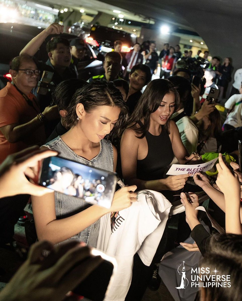 inquirerdotnet's tweet photo. #PORDEE REUNITED 😍

LOOK: Miss Universe Philippines Michelle Dee welcomes Miss Thailand Anntonia Porsild as she arrives in the Philippines on Monday, Jan. 29.

Porsild finished first runner-up in the 2023 Miss Universe pageant. | 📷: Miss Universe PH/Instagram

Read more: https://t.co/IgTf4BH90O